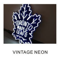 Logo au néon blanc de renard, imprimé feuilles d'érable de renard