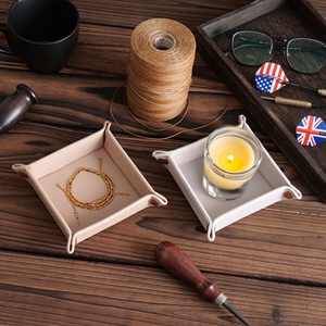 Bandejas de Almacenamiento Personalizables de Cuero Sintético Grabables con Láser, 6x6 Pulgadas, Bandejas de Cuero Sintético Personalizadas en Blanco, Mini Bandejas de Almacenamiento - Product Image 4