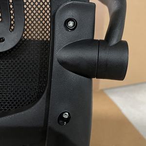 Silla básica de oficina cómoda, diseño moderno, reposacabezas ajustable, función de refrigeración con asiento ergonómico de malla transpirable - Product Image 5