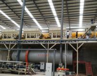 Broyeur à boulets pour boues, moteur AC 315 kW, capacité de décharge 100-300 mesh, haute capacité 30-60 T/h