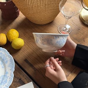 <span class=keywords><strong>Assiette</strong></span> en porcelaine Lelyi, style médiéval français, <span class=keywords><strong>bleu</strong></span> clair, relief floral, écologique, pour le thé de l'après-midi, dessert, <span class=keywords><strong>assiette</strong></span> de style occidental pour la maison - Product Image 6