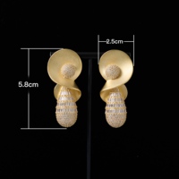 Boucles d'oreilles pendantes tendance pour femme, finition sablée, zircon cubique, modèles de bijoux 2025, cadeau pour femme, fête