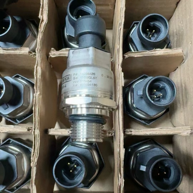 XCMG挖掘机14395426压力传感器XE215挖掘机零件液压泵高压传感器