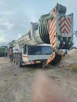 Zoomlion QAY500 utilisé Offre Spéciale 500 tonnes camion grue dubaï ÉMIRATS ARABES UNIS-bon état prix bon marché Offre Spéciale Dubaï pompe à moteur roulement de moteur