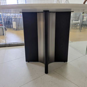 جولة من الفولاذ المقاوم للصدأ من الرخام الأبيض البيضاوي الأنيق مع من من أثاث المطاعم - Product Image 6