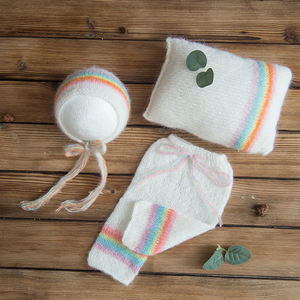 Ensemble de 3 pièces pour bébé, fille, garçon, chapeau arc-en-ciel, pantalon et oreiller, tricoté à la main, tenue de photo pour nouveau-né, <span class=keywords><strong>bonnet</strong></span> de costume pour bébé - Product Image 1
