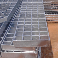 Prix usine meilleure qualité GI grillage Q235/Q215 panneau de caillebotis en acier 0.3 ~ 200mm grille pour l'industrie du meuble API soudage coupe