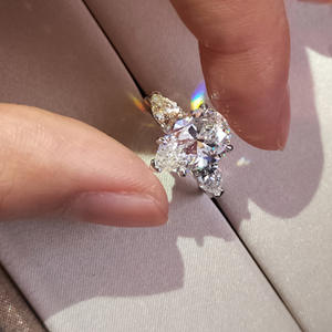 Anello F717 di Lusso con Diamante Naturale Taglio a Pera, Gioiello da Fidanzamento per Donna, Placcato in Oro 18K, Alta Qualità - Product Image 6