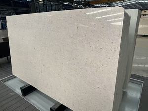 Calcaire de Gascogne durable |   Pierre beige croate à faible absorption pour zones humides - Product Image 3
