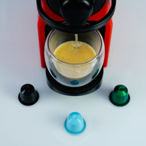 Capsules de café personnalisées en gros matériau en feuille d'aluminium de qualité alimentaire en film de couverture auto-adhésif tactile - Product Image 5