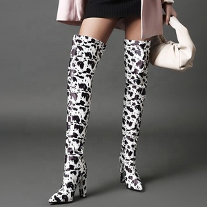 Bottes hautes pour femmes à talon épais, imprimé zèbre, grande taille 43, fermeture éclair arrière, bout pointu, bottes hautes pour l'hiver, bottes hautes pour femmes - Product Image 3