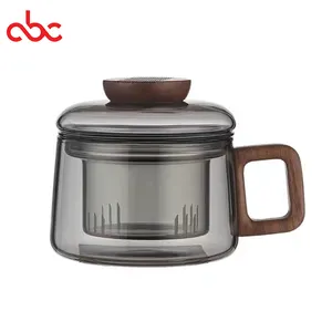 Wholesale Wood Handle Smoke Gray High Borosilicate Glass Tea Cup With Infuser