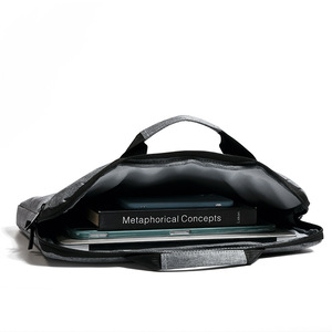 Wholesale 14 Inch Wear resistant Shockproof Waterproof Polyester Crossbody <b>Laptop</b> Bag Portable Men Business Travel <b>Laptop</b> Bag - Product Image 3