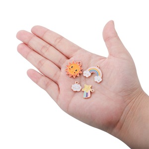 Pendentifs en métal pour bijoux, petits charms colorés style Instagram pour accessoires DIY, lettres joyeuses, smileys, arc-en-ciel, cœurs - Product Image 3