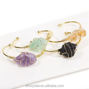Brazalete Dorado con Grabado Láser, Brazalete de Cristal con Piedras Preciosas, Joyería Artesanal de Piedra Natural Curativa al por Mayor - Product Image 6