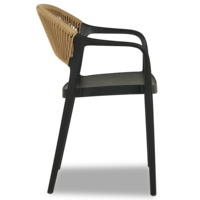 Chaise de salle à manger moderne empilable avec structure en PP et assise en corde, fauteuil d'extérieur résistant aux intempéries en PE tressé pour terrasse, café et restaurant
