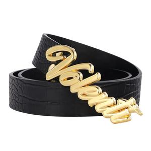 Cinturón de Cuero Genuino Dorado al por Mayor con Diseño Personalizado de Fábrica, Hebilla de Aleación de Zinc con Logotipo Artístico Personalizado, Estilo Vaquero - Product Image 1