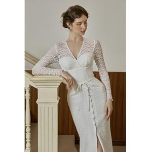 Robe mi-longue en coton à col en V, dentelle, nouvelle, élégante, classique, féminine, Vietnam VIVIAN - Robe classique avec fente devant KD51 - Product Image 6