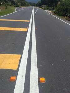 Réflecteurs routiers en plastique ABS rouge, <span class=keywords><strong>bleu</strong></span>, blanc, jaune, PMMA, yeux <span class=keywords><strong>de</strong></span> chat réfléchissants pour voies <span class=keywords><strong>de</strong></span> circulation et allées - Product Image 6