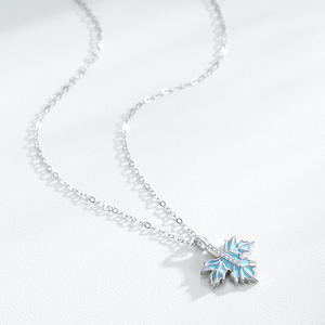 Collar de Plata de Ley S925 Personalizable con Colgante de Hoja de Arce, Joyería de Cristal Elegante para Bodas - Product Image 5