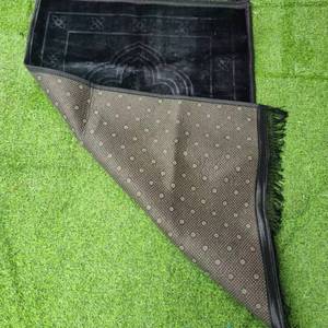 Alfombra islámica de espuma viscoelástica suave de calidad mayorista, con diseño floral de franela, para el hogar, picnic, camping, lavable, tapete de oración musulmán. - Product Image 5