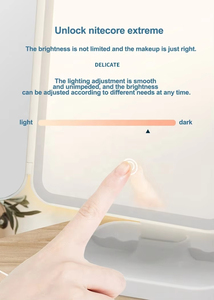 USB sạc 3-cách <span class=keywords><strong>Tri</strong></span>-<span class=keywords><strong>fold</strong></span> LED Dressing <span class=keywords><strong>Vanity</strong></span> gương cảm ứng hiện đại Thiết kế màn hình có thể gập lại trang điểm gương LED Đèn mỹ phẩm - Product Image 4