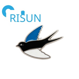 Cadeaux de voyage personnalisés « J'aime l'Estonie » : drapeau, oiseau, tissu traditionnel, souvenirs d'Estonie de Tallinn, aimant, broche, épingle, badge – Vente en gros - Product Image 3
