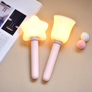 USB có thể sạc lại Silicone Đèn tương tác lắc Điều khiển ánh sáng ban đêm với 2 đèn LED ánh sáng tâm trạng cho trẻ em của món quà - Product Image 1