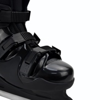 Patins à glace haut de gamme confortables en PU à coque rigide en fibre de carbone avec lame en acier inoxydable et design respirant pour adultes