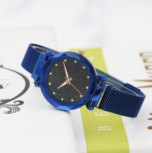 Vente directe d'usine, montres à quartz simples pour hommes et femmes, nouveau style, étanches, montres de sport d'extérieur, affichage du calendrier - Product Image 3