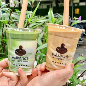 फैक्टरी थोक कीमतों OEM प्लास्टिक कप लोकप्रिय पारदर्शी फ्लैट गुंबद घूंट Lids के साथ 16oz पेय प्लास्टिक कप - Product Image 1