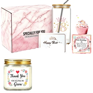 Coffret Cadeau Luxe 18ème Anniversaire pour Filles Prêt à Offrir – Kit Spa Personnalisé avec Gobelet Imprimé UV, Bougie, Chaussettes et Bracelet - Product Image 1