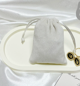 ถุงผ้ากำมะหยี่สีเขียวเข้มกระเป๋าเก็บของเป่าผมแบบรูดผ้ากำมะหยี่นุ่มติดโลโก้ตามสั่ง - Product Image 2