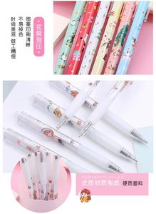 ปากกาเจลหมึกดำ 0.5 มม. ลายการ์ตูนคริสต์มาส แบบกดหดได้ เขียนลื่น แห้งไว จับถนัดมือ แพ็ค 6 ด้าม ราคาโปรโมชั่น - Product Image 3