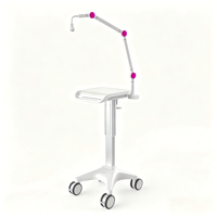 Chariot médical portable réglable sur roulettes avec étagère de montage d'équipement, grand panier de rangement et double porte-gobelets pour hôpital