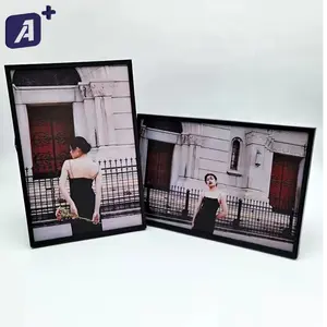 <span class=keywords><strong>Mixtile</strong></span> Ensemble de cadres sans clou 8 x 12 pouces pour plusieurs photos avec fixation murale adhésive - Product Image 1