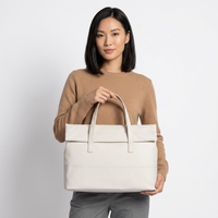 Sac fourre-tout blanc en PU avec fermeture à enroulement, sac à main résistant à l'eau, sac à bandoulière portable pour les voyages, le shopping et l'usage quotidien