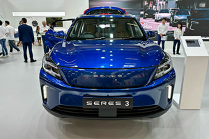 Voitures <span class=keywords><strong>électrique</strong></span>s <span class=keywords><strong>Seres</strong></span> <span class=keywords><strong>3</strong></span> à conduite à droite homologuées CEE, Aito pour Huawei, SUV de luxe à batterie, 5 portes, 5 places, haute vitesse, 4x4, voitures <span class=keywords><strong>électrique</strong></span>s économiques - Product Image 2