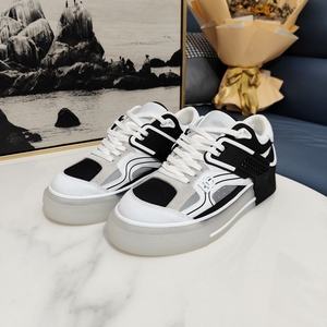 High Quality Luxury Designer Sneakers Unisex Style New Men's Casual Women's Outdoor Sports Skateboarding Walking Waterproof - Product Image 1