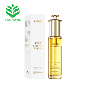 Sérum facial hydratant, éclaircissant et anti-âge ; Traitement à l'acide hyaluronique et à la vitamine C pour les points noirs - Product Image 1