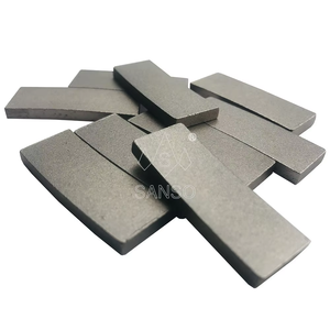 Kim cương <span class=keywords><strong>Segment</strong></span> đối với Granite 40*3.2*15/20 Đường <span class=keywords><strong>k</strong></span>ính kim cương Saw Blade 350 mét cho vật liệu xây dựng làm máy móc partss moq 100 - Product Image 1