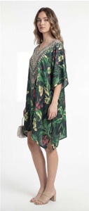 Robe longue tunique kaftan en viscose pour femme, style africain, coupe décontractée, poncho kimono, manches chauve-souris, finition soyeuse, tenue bohème pour la plage et les vacances - Product Image 2
