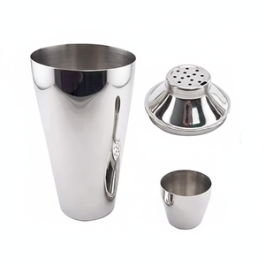 Shakers à cocktail en acier inoxydable Shakers à cocktail personnalisés en métal avec finition hautement polie de qualité supérieure pour une utilisation par un barman - Product Image 1