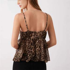 Haut babydoll en mousseline imprimé guépard pour femme, col halter, sans manches, avec bordure en dentelle douce, tenue de nuit tendance pour l'été - Product Image 2