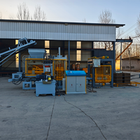 Machine de fabrication de blocs de pavés en ciment à pression hydraulique entièrement automatique, à structure creuse et solide, avec commande PLC