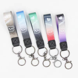 สายคล้องโพลีเอสเตอร์สุดหรูพร้อมพวงกุญแจแบบถักทอแบบสั้นโลโก้แบบกำหนดเองผ่านการพิมพ์สกรีนผ้าไหมผลิตภัณฑ์ส่งเสริมการขายที่เหมาะ - Product Image 3