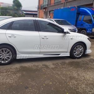 Kit carrosserie et accessoires pour Buick Excelle XT 2015-2017 : Lame de pare-chocs avant, jupes latérales, spoiler, séparateur de pare-chocs arrière, diffuseur - Product Image 4