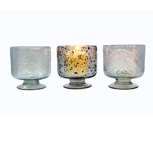 Hurricane en verre avec bord lisse Roosa et travail de découpe artisanal - Product Image 1