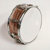 Tambour de marche avec sangle de transport et baguettes |   Tambour de parade à finition grain de bois pour débutants et vente en gros pour les groupes musicaux