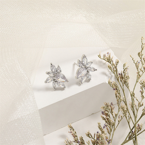 เครื่องประดับ EP6084 lacole ดีไซน์เนอร์แฟชั่นต่างหูเม็ดเดี่ยวประดับมุกสำหรับสตรีสาวๆประดับเพทาย - Product Image 2